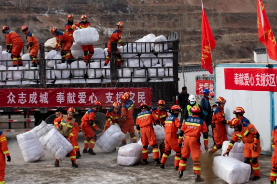 BOB半岛·(中国)官方网站胜建安全带你了解地震躲避危险(图1)