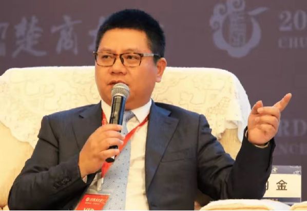 BOB半岛上海一身价35亿大老板假扮农民工到工地上班第一天差点被开除(图2)