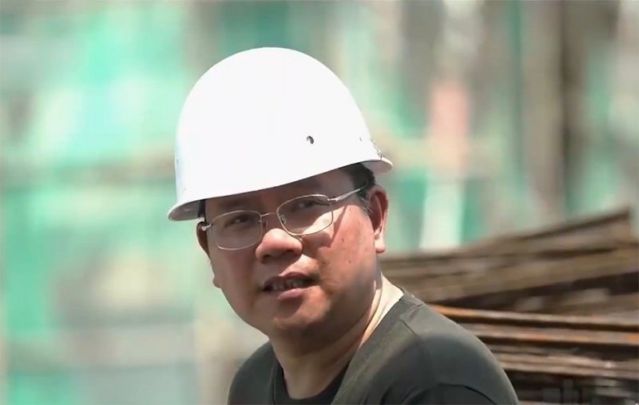 BOB半岛上海一身价35亿大老板假扮农民工到工地上班第一天差点被开除(图7)