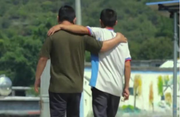 BOB半岛上海一身价35亿大老板假扮农民工到工地上班第一天差点被开除(图16)