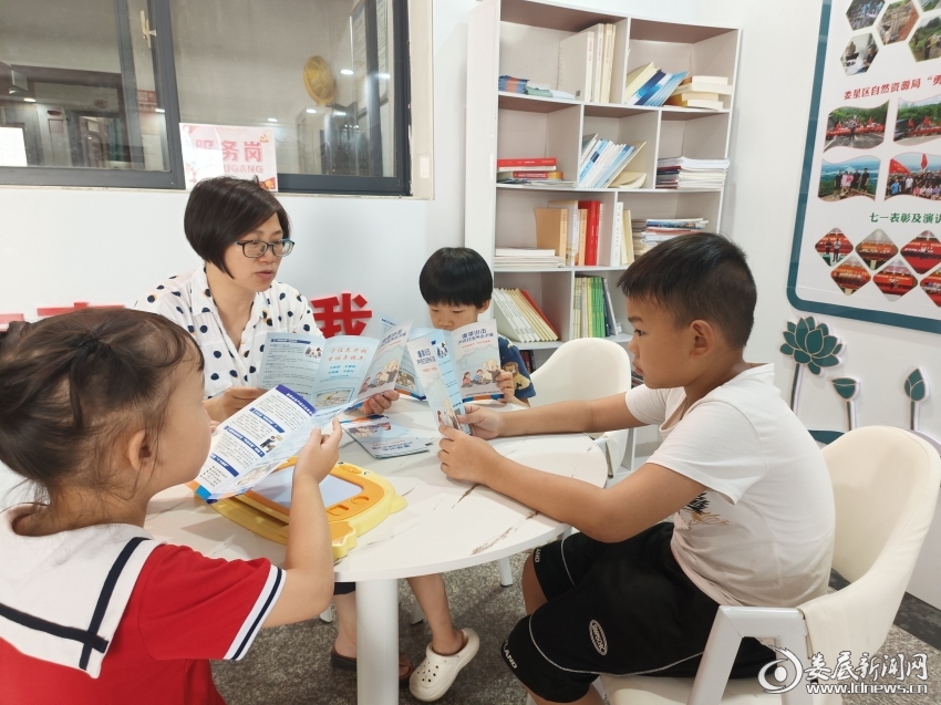 BOB半岛·(中国)官方网站融合报道丨他们的暑假有安全课与兴趣课还有研学与实践(图2)