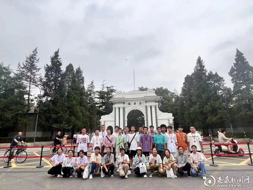 BOB半岛·(中国)官方网站融合报道丨他们的暑假有安全课与兴趣课还有研学与实践(图4)
