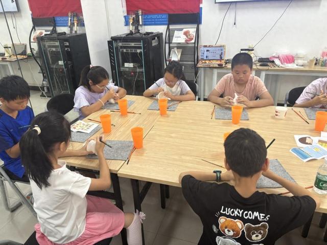 BOB半岛创意手工、科普讲座……这个街道的暑假很精彩！