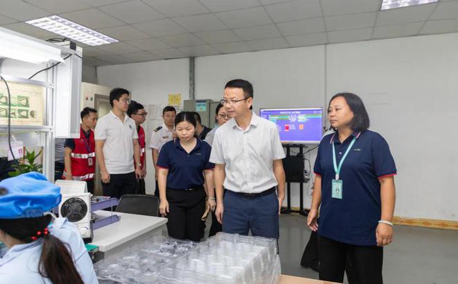 BOB半岛·(中国)官方网站迎国庆筑安全!市镇领导开展国庆节前安全生产督导检查