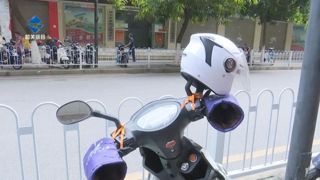 BOB半岛·(中国)官方网站实体店头盔仍一盔难求市监管局明令禁止恶意涨价(图6)