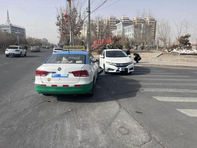 BOB半岛安全带正反案例 安全带系与不系的两种后果！(图4)