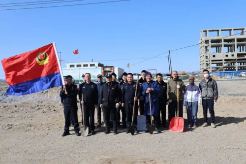 BOB半岛·(中国)官方网站“锋”火相传！让“雷锋精神”在警营绽放！(图13)